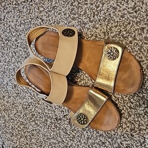 Womens sandals
